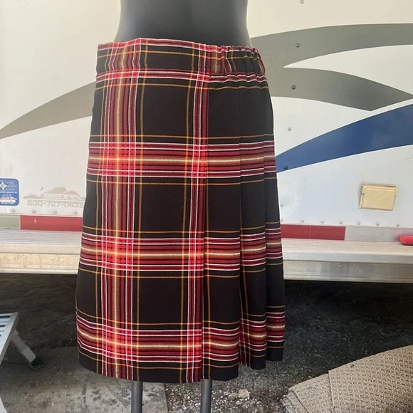 Sport Kilt made in the USA. Firefighter tartan. Traditional look, modern fabric - Picture 4 of 9